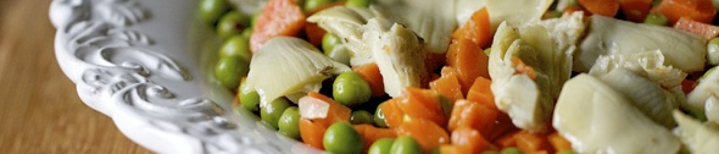 Marinə Edilmiş Ənginar Salatı