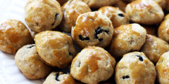 Olive-Walnut Mini Breads